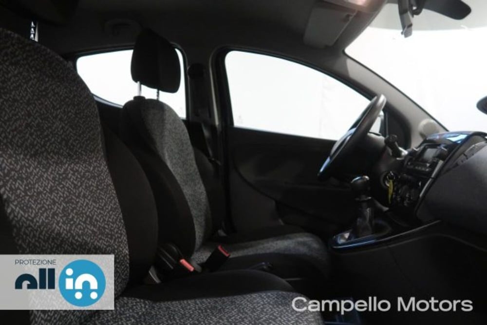 Lancia Ypsilon usata a Venezia (15)