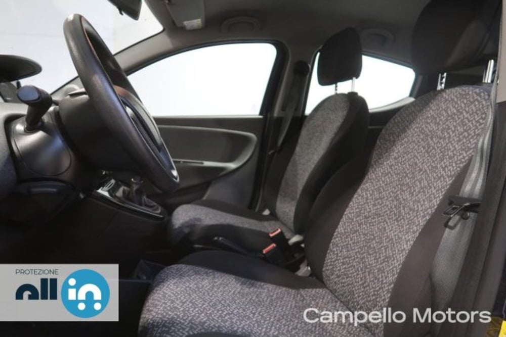Lancia Ypsilon usata a Venezia (5)