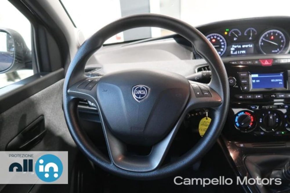 Lancia Ypsilon usata a Venezia (8)