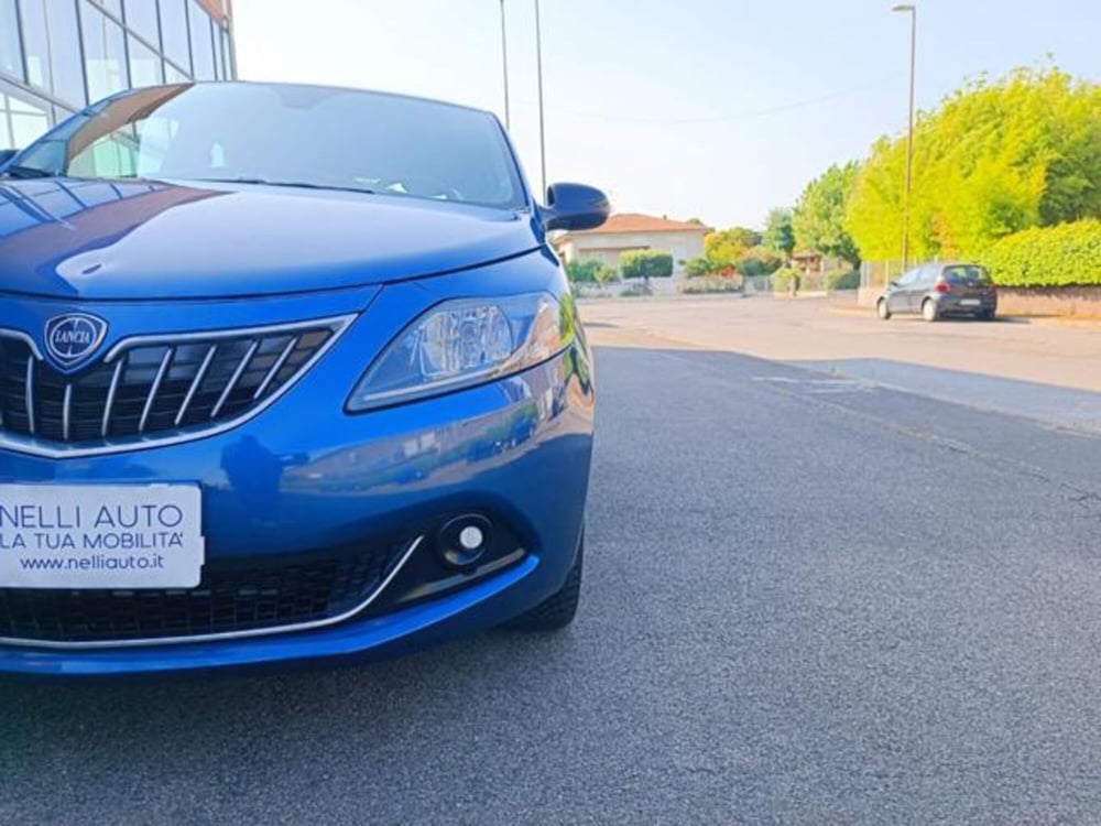 Lancia Ypsilon usata a Pisa (9)