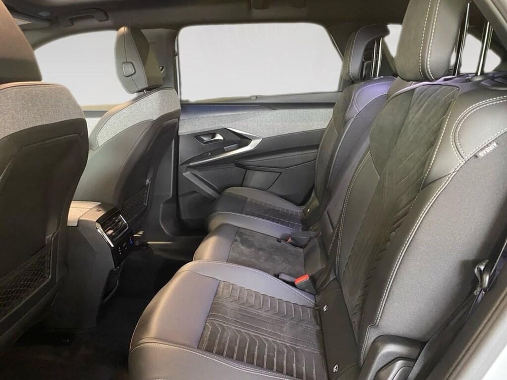 Peugeot 5008 nuova a Torino (8)