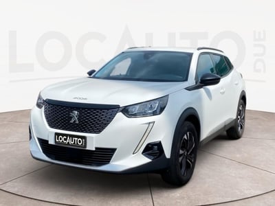 Peugeot 2008 1.2 puretech Active s&amp;s 100cv del 2022 usata a Torino
