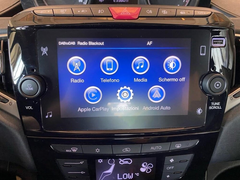 Lancia Ypsilon usata a Torino (10)