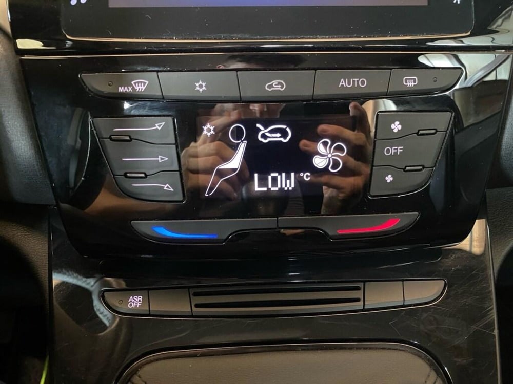 Lancia Ypsilon usata a Torino (11)