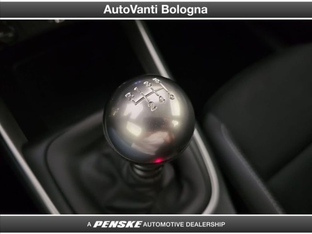 Jeep Avenger usata a Bologna (14)