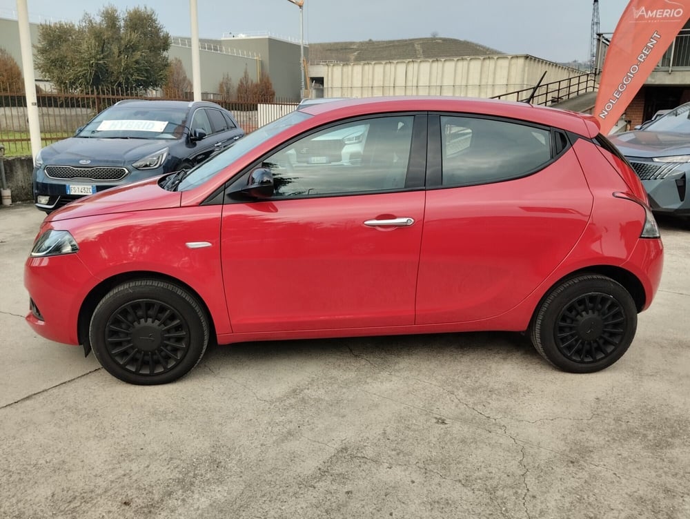 Lancia Ypsilon usata a Asti (6)