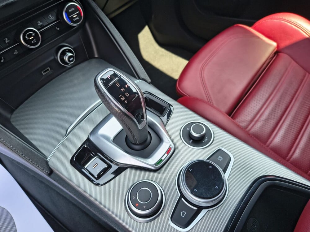 Alfa Romeo Stelvio usata a Firenze (15)
