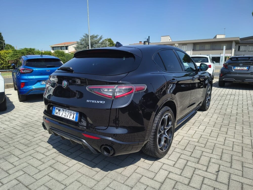 Alfa Romeo Stelvio usata a Firenze (5)