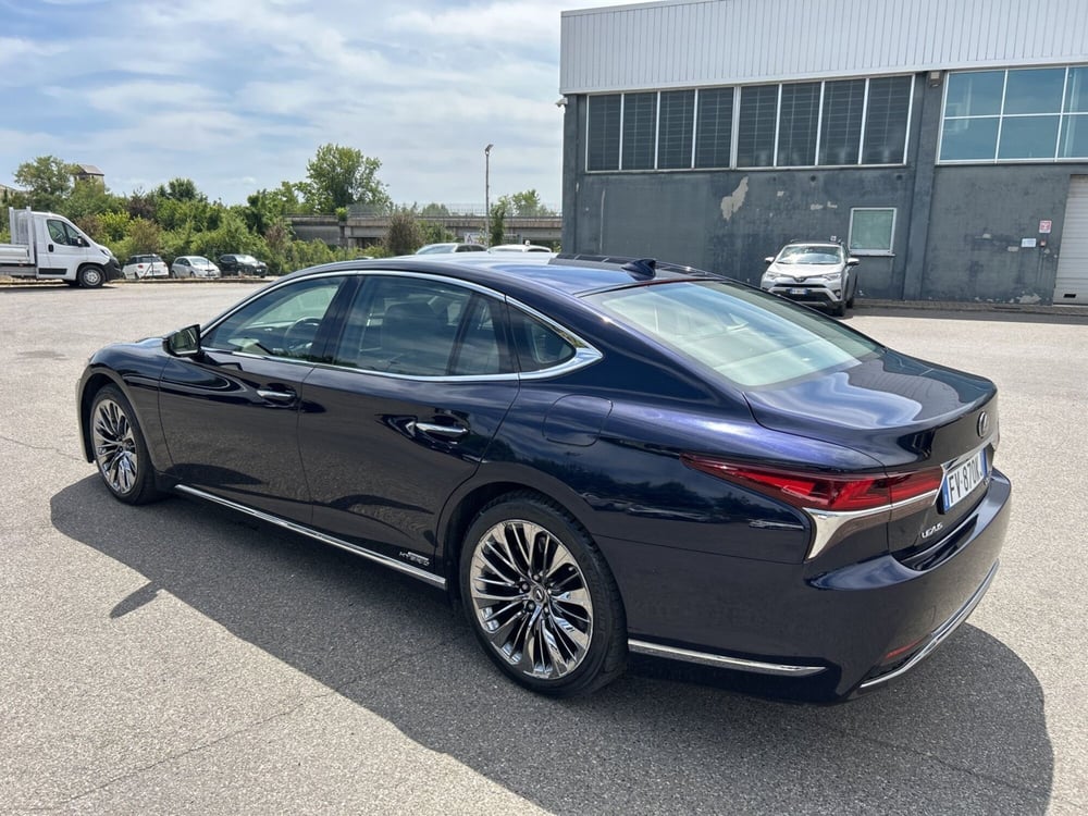 Lexus LS usata a Piacenza (4)