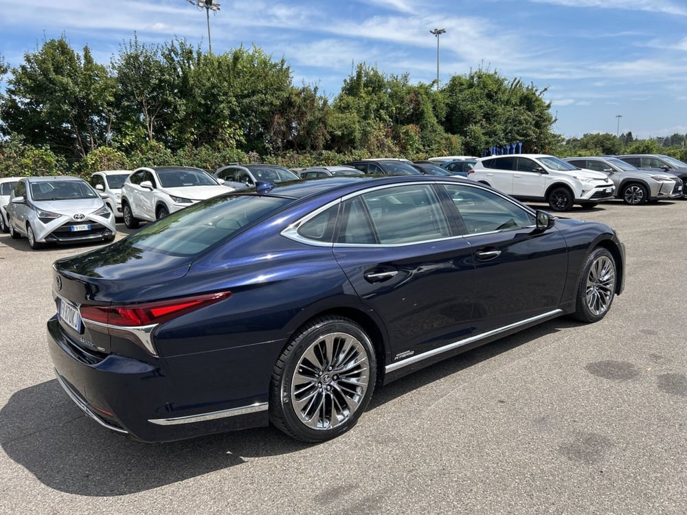 Lexus LS usata a Piacenza (6)