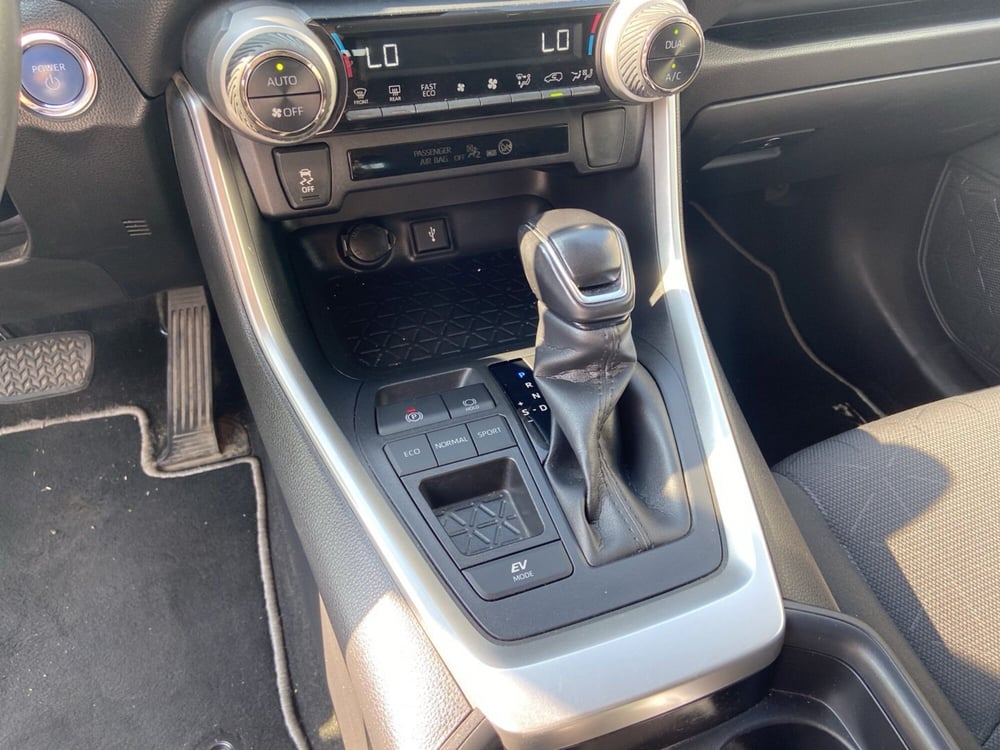 Toyota Rav4 usata a Piacenza (13)