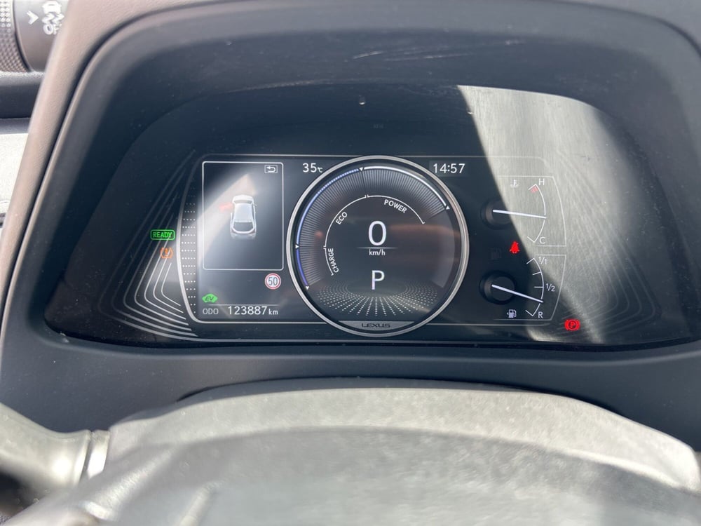 Lexus UX usata a Piacenza (15)