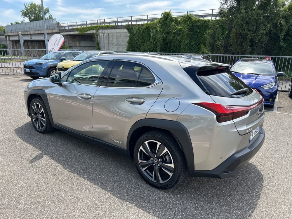 Lexus UX usata a Piacenza (4)