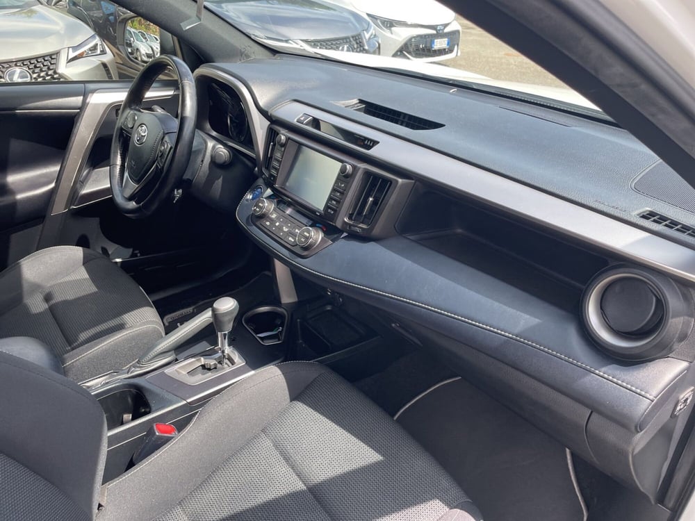 Toyota Rav4 usata a Piacenza (9)