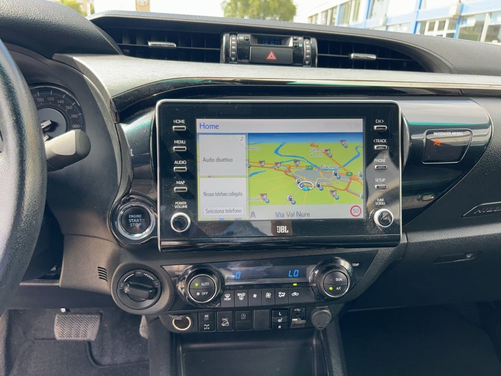 Toyota Hilux usata a Piacenza (14)