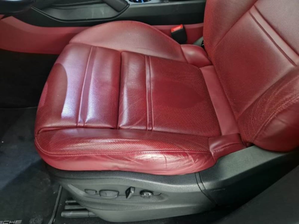 Porsche Cayenne usata a Salerno (13)