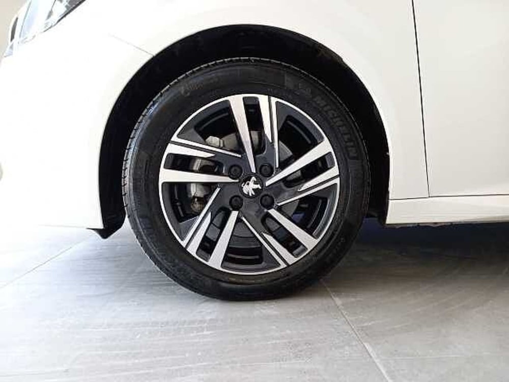 Peugeot 208 nuova a Perugia (10)