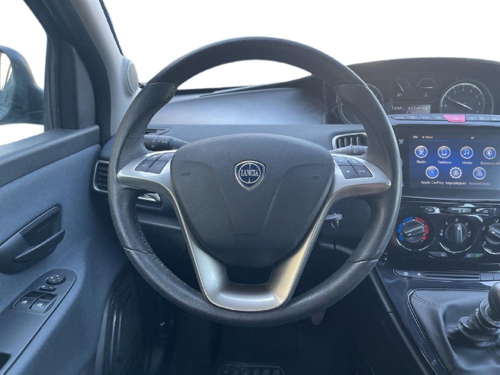 Lancia Ypsilon usata a Torino (12)