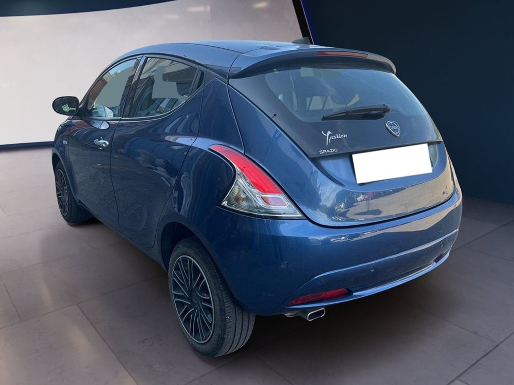 Lancia Ypsilon usata a Torino (5)