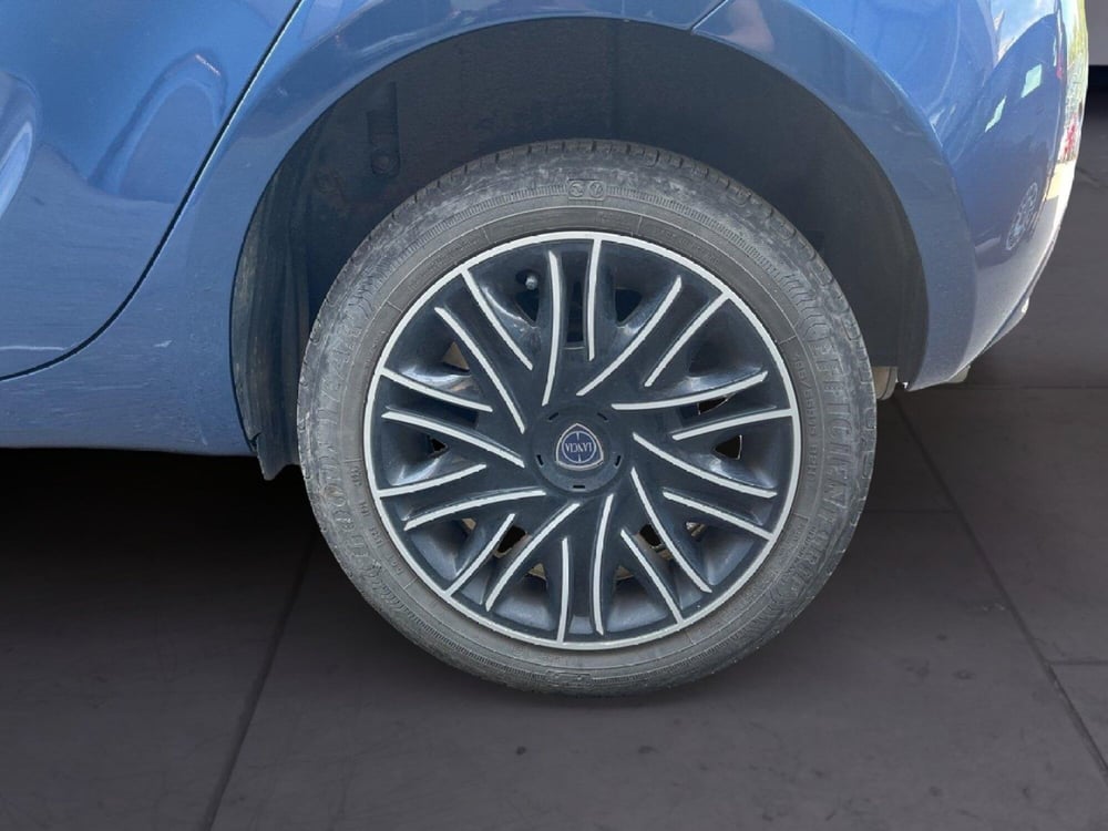 Lancia Ypsilon usata a Torino (8)