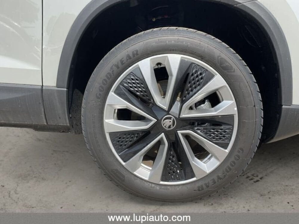 Skoda Karoq nuova a Prato (16)