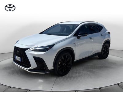 Lexus NX Plug-in 4WD Premium del 2025 usata a Ragusa