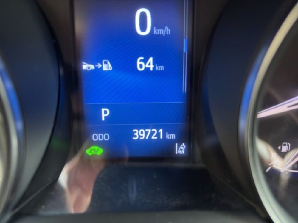 Toyota Toyota C-HR usata a Perugia (13)