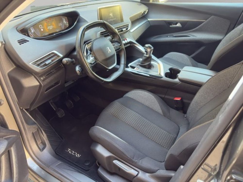 Peugeot 3008 usata a Perugia (9)