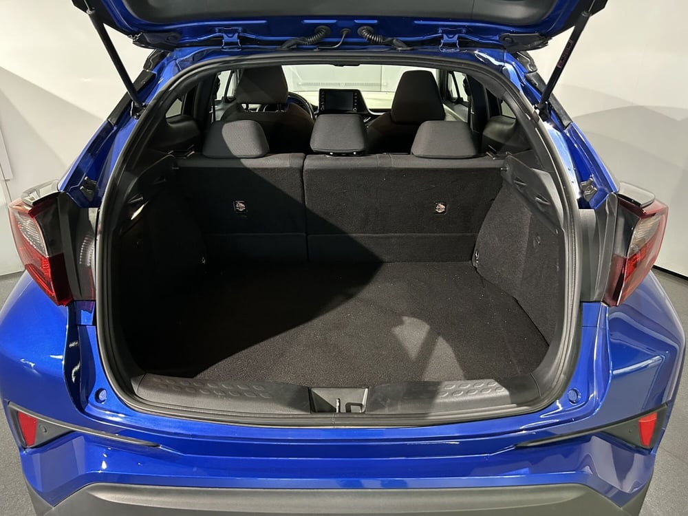 Toyota Toyota C-HR usata a Milano (11)