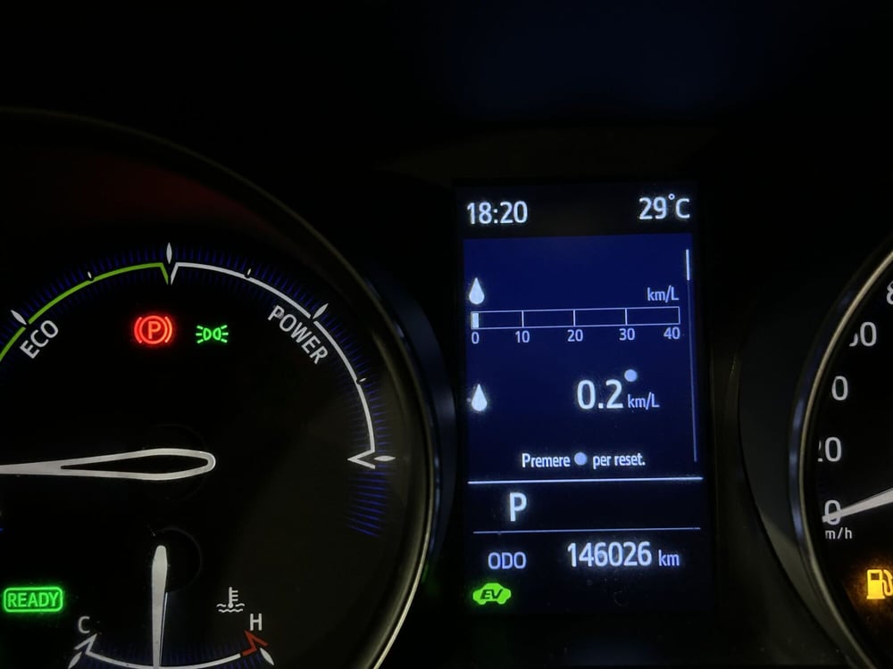 Toyota Toyota C-HR usata a Milano (13)