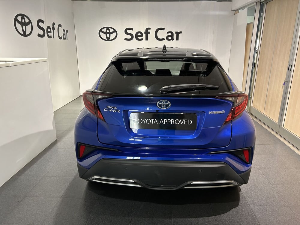 Toyota Toyota C-HR usata a Milano (4)