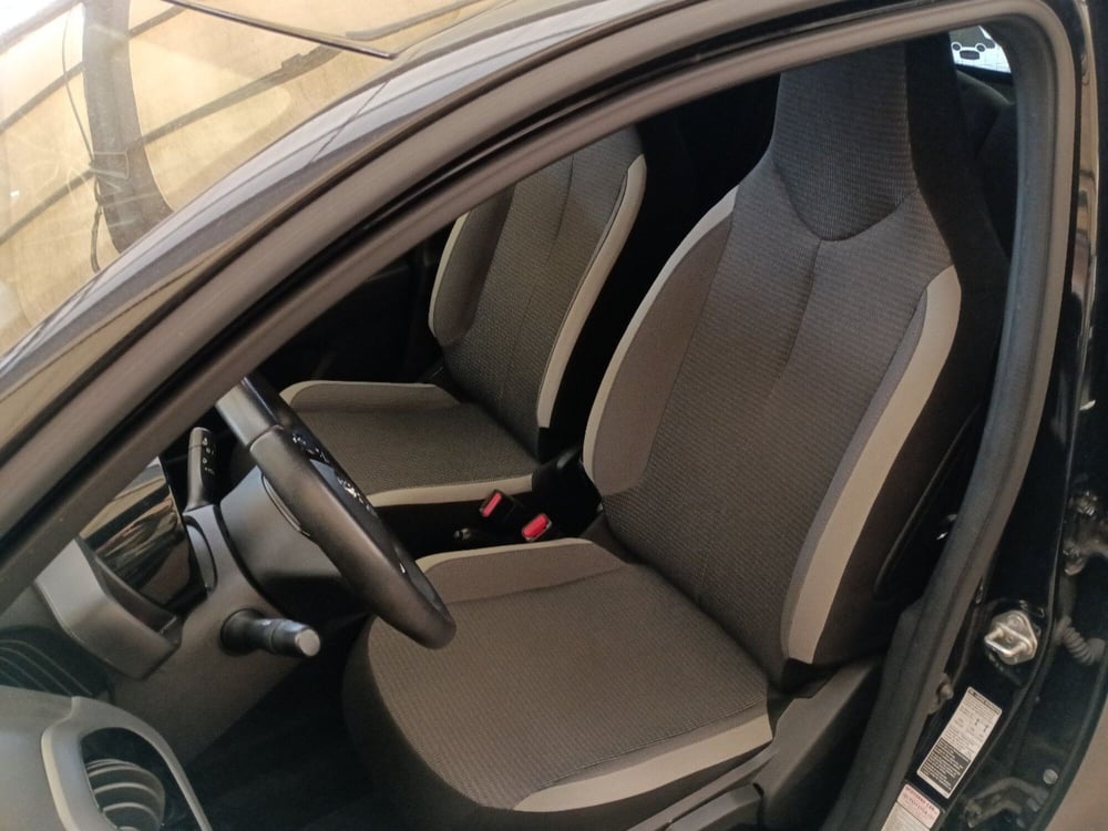 Toyota Aygo usata a Milano (11)