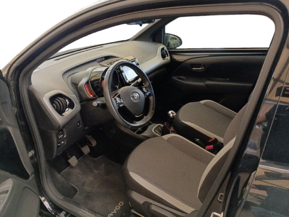 Toyota Aygo usata a Milano (15)