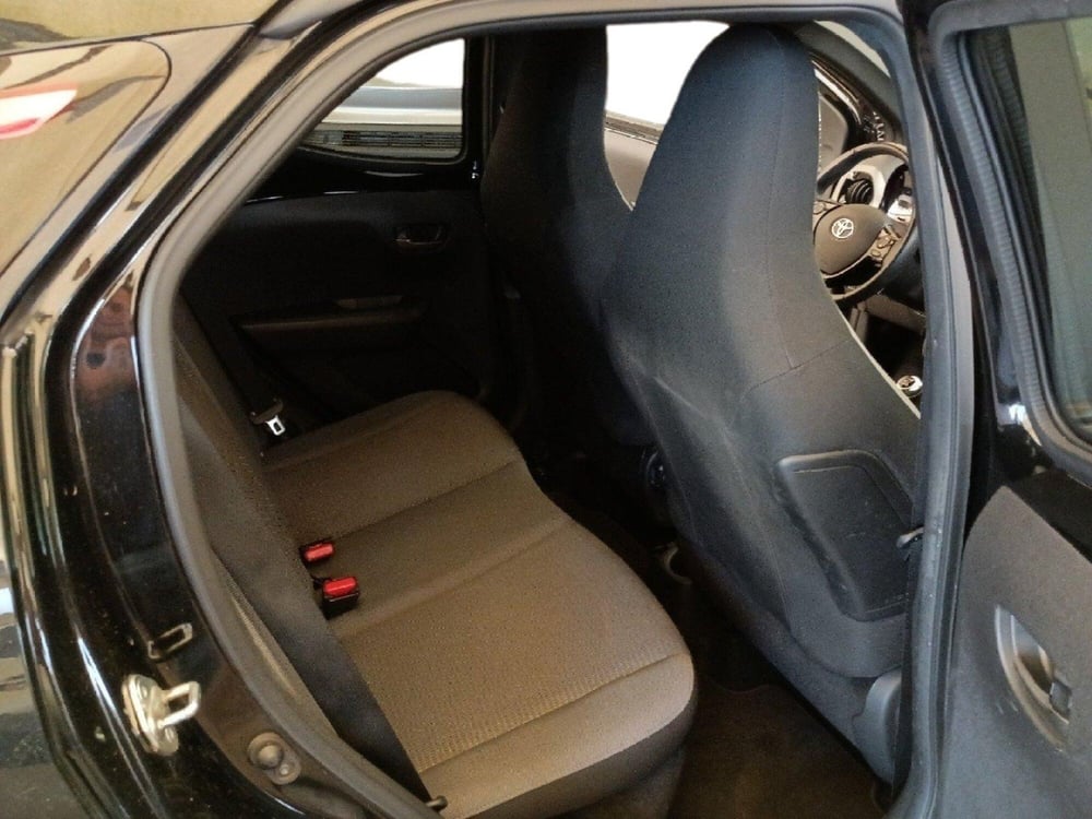 Toyota Aygo usata a Milano (8)