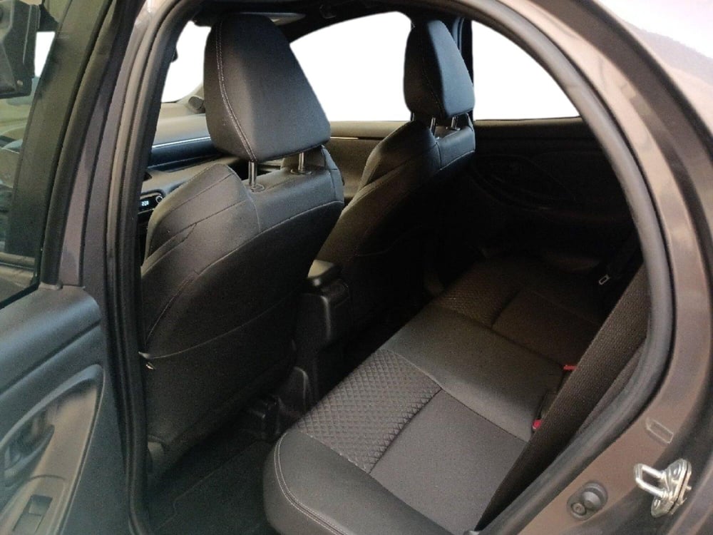 Toyota Yaris usata a Milano (16)