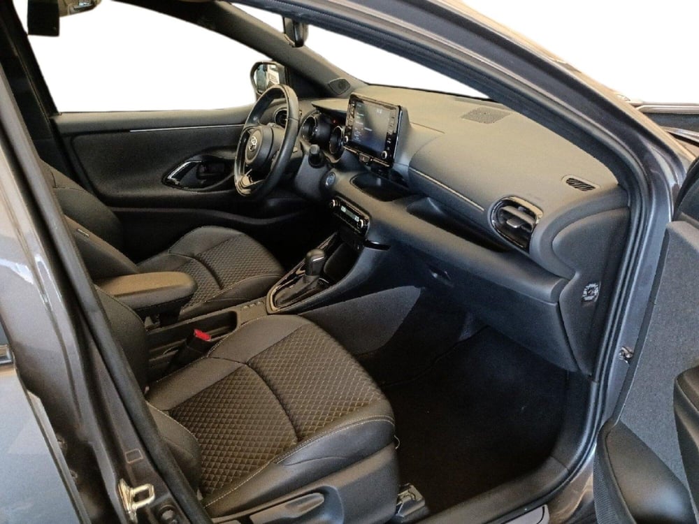 Toyota Yaris usata a Milano (6)