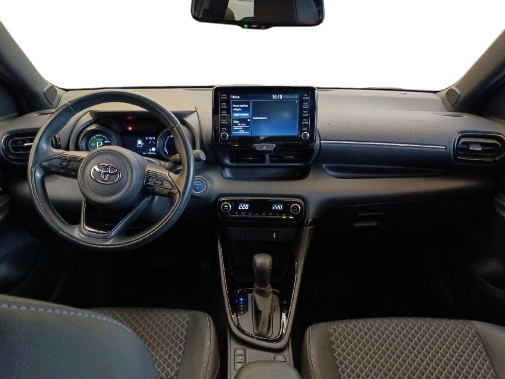 Toyota Yaris usata a Milano (9)