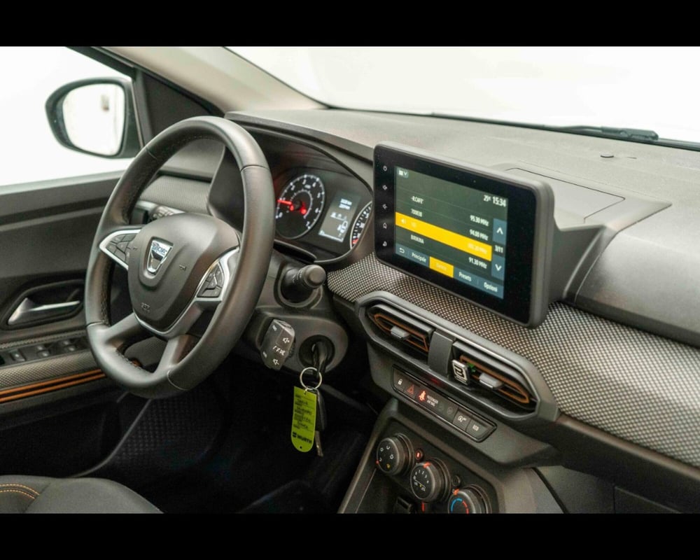 Dacia Sandero usata a Venezia (12)