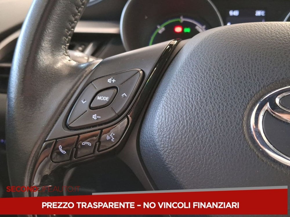 Toyota Toyota C-HR usata a Roma (13)