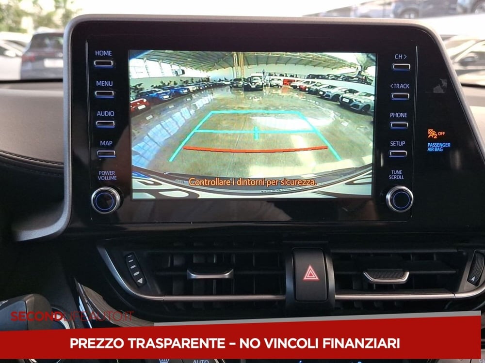 Toyota Toyota C-HR usata a Roma (18)