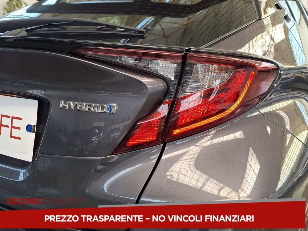 Toyota Toyota C-HR usata a Roma (7)