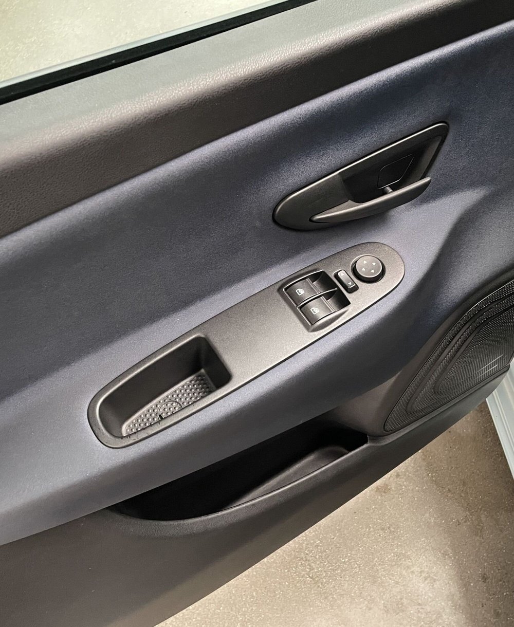 Lancia Ypsilon usata a Novara (15)