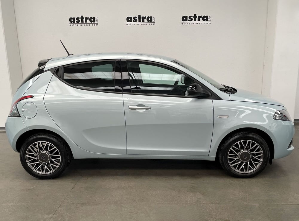 Lancia Ypsilon usata a Novara (3)