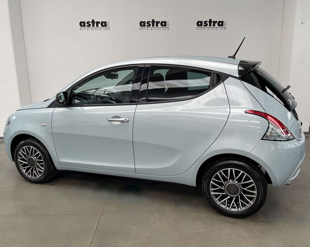 Lancia Ypsilon usata a Novara (5)