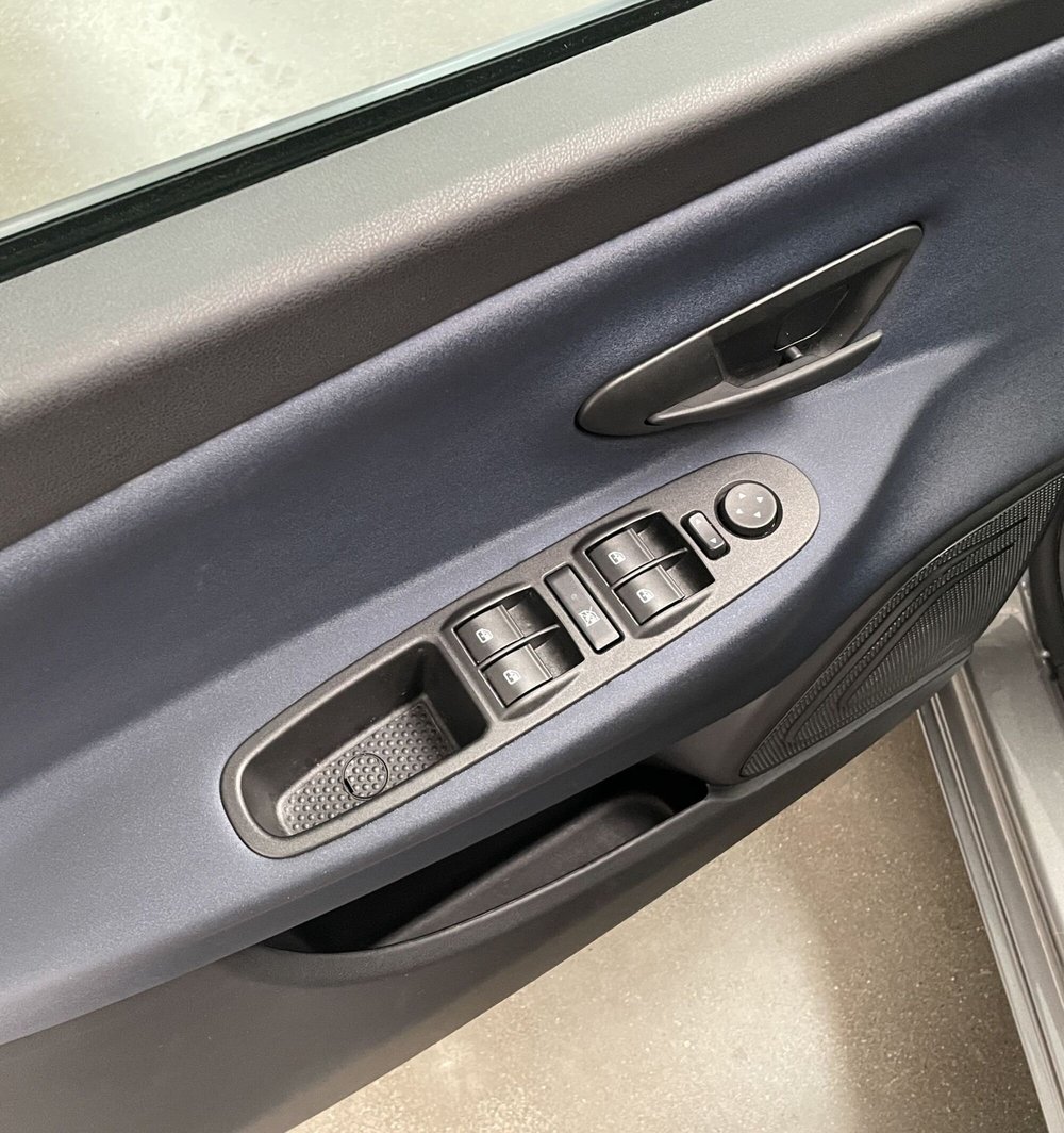 Lancia Ypsilon usata a Novara (16)