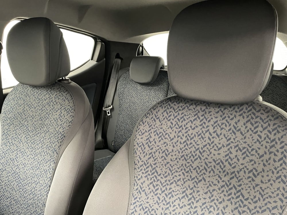 Lancia Ypsilon usata a Novara (19)