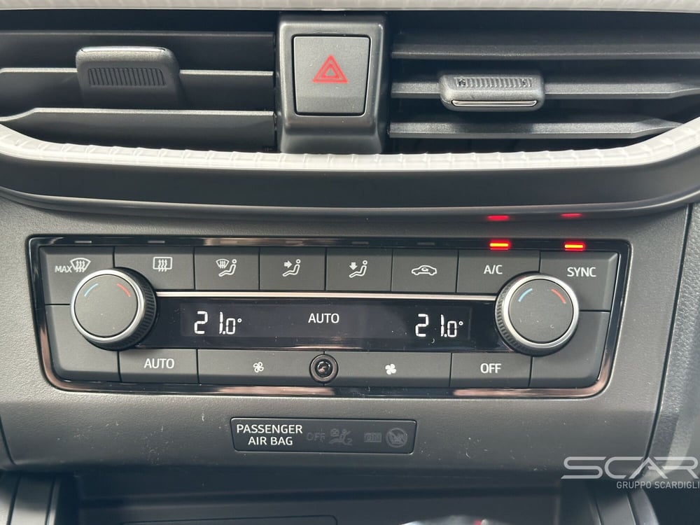 SEAT Ibiza nuova a Livorno (13)