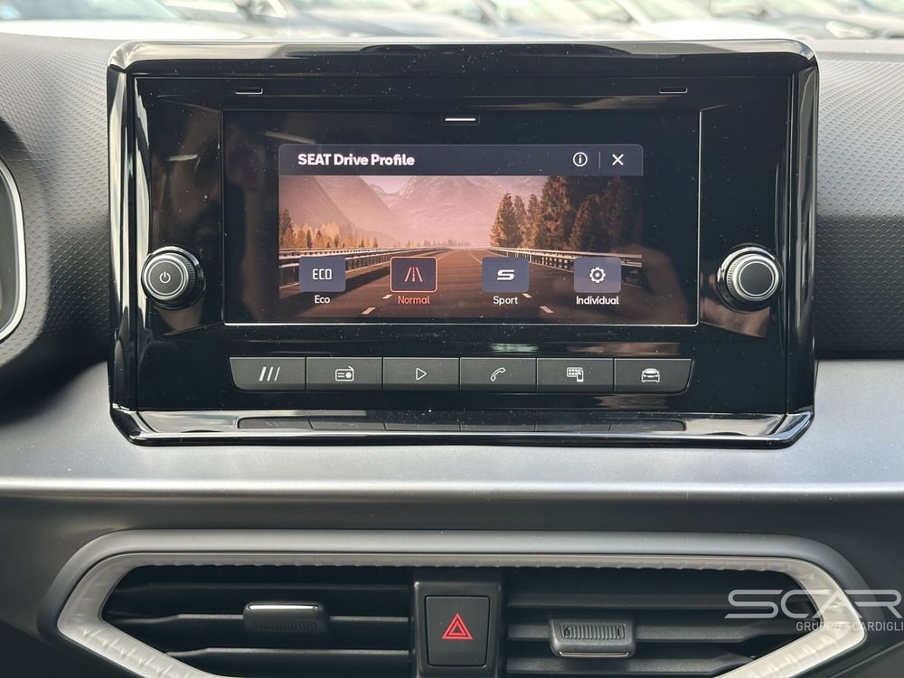 SEAT Ibiza nuova a Livorno (19)