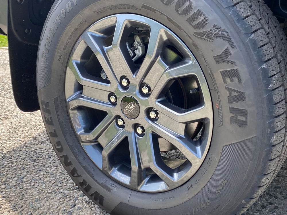 Ford Ranger Pick-up nuova a La Spezia (9)