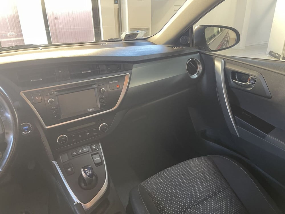 Toyota Auris usata a Bologna (7)